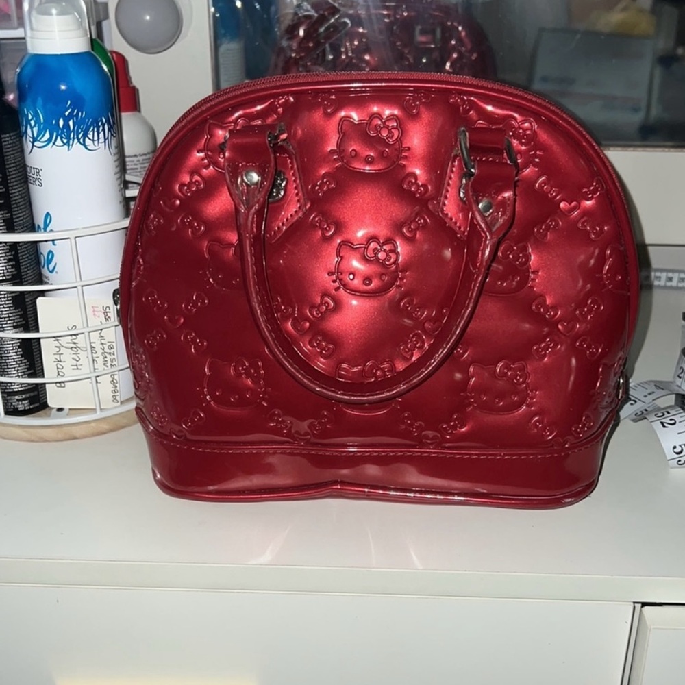 Hello Kitty Red Loungefly Embossed Bag - Gorgeous NWOT - Picture 2 of 11